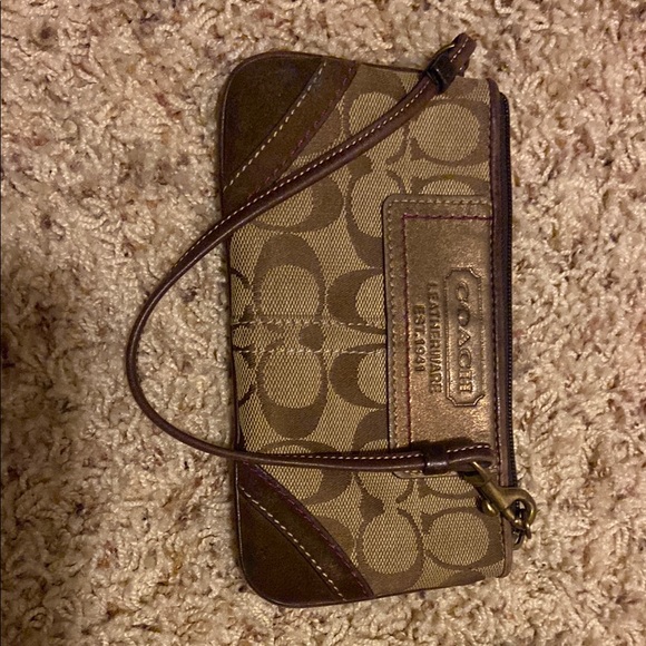 Brown and Cream Wristlet Set - Picture 2 of 5